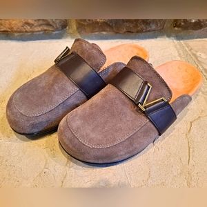 NEW WOMENS VIONIC Slip on Shoes Size 9 Gray